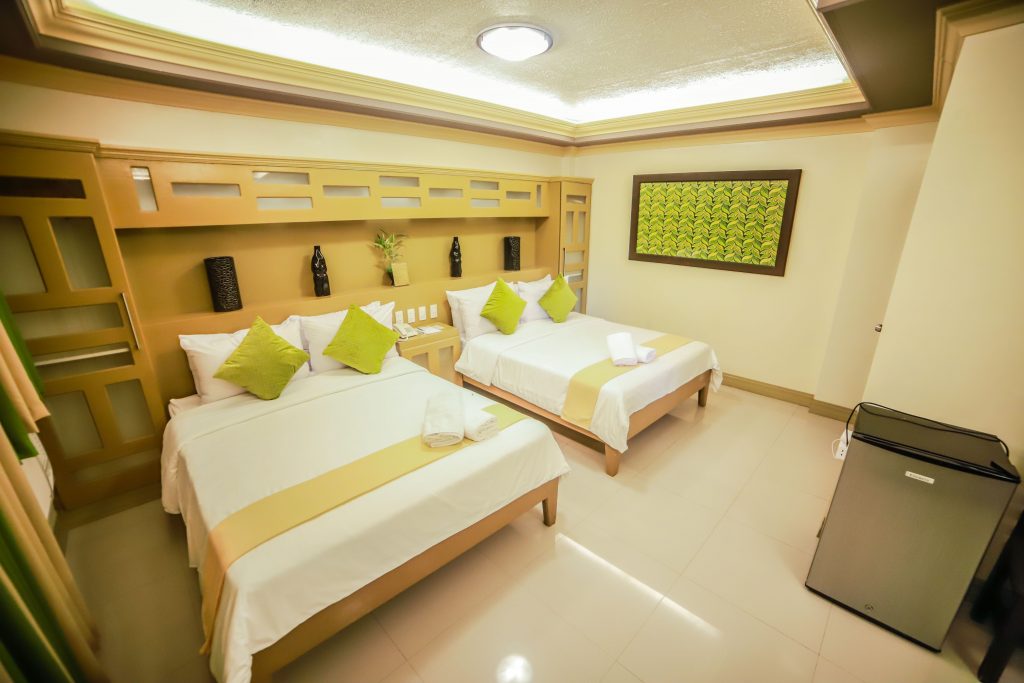 DELUXE ROOM PIC 1